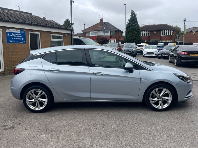 2025 Vauxhall Astra