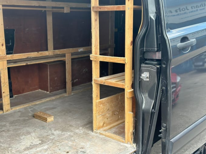 2025 Ford Transit Custom