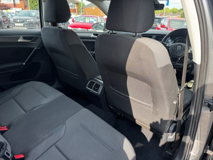 2025 Volkswagen Golf