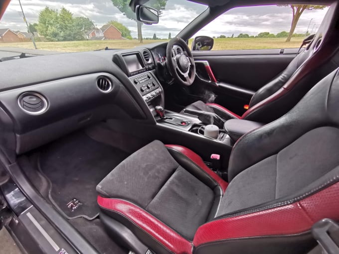 2025 Nissan Gt-r