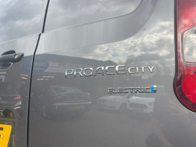 2025 Toyota Proace