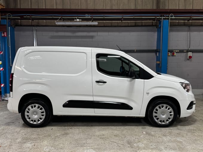 2025 Vauxhall Combo