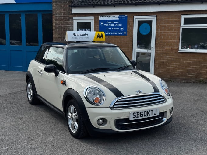 2025 Mini Hatch