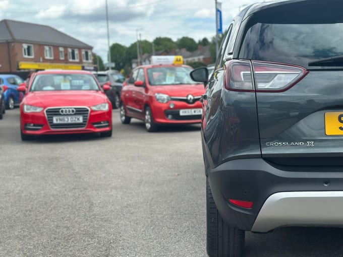 2025 Vauxhall Crossland X