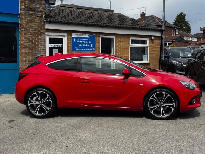 2025 Vauxhall Astra
