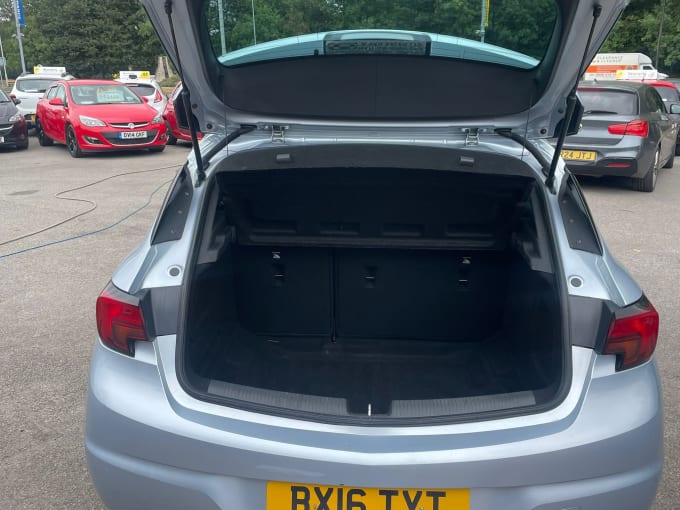 2025 Vauxhall Astra