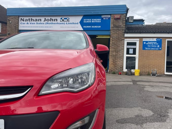 2025 Vauxhall Astra