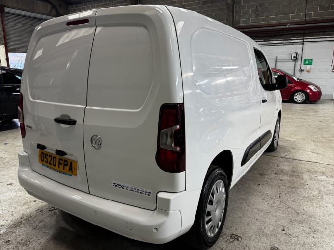 2025 Vauxhall Combo