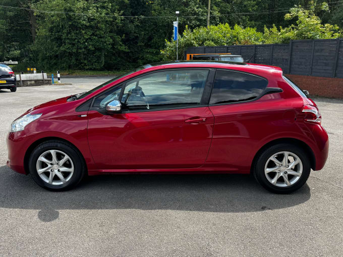 2025 Peugeot 208