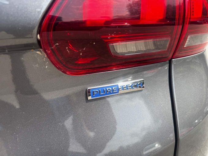 2025 Peugeot 2008