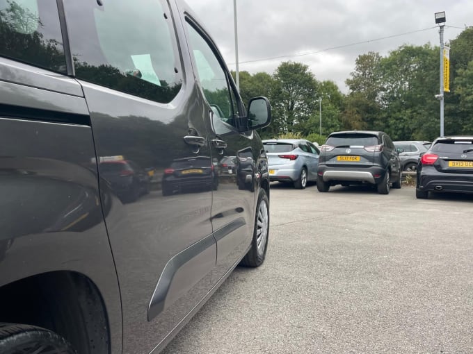 2025 Vauxhall Combo Life
