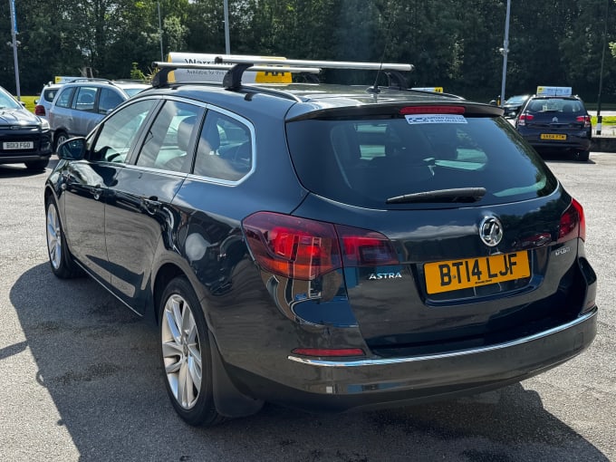 2025 Vauxhall Astra