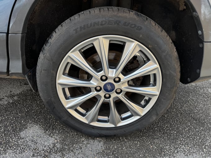 2025 Ford Kuga