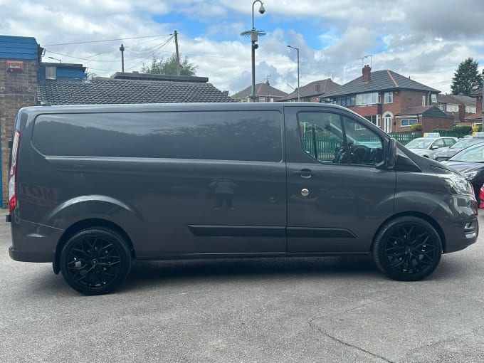 2025 Ford Transit Custom