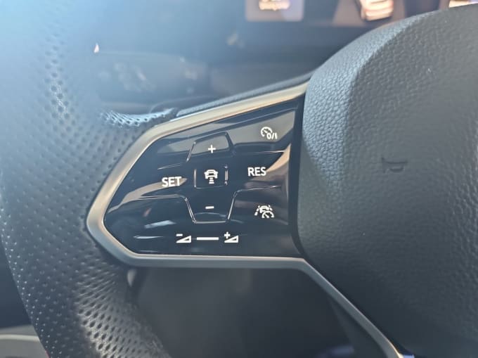 2025 Volkswagen Golf