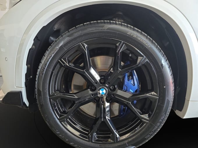 2025 BMW X5