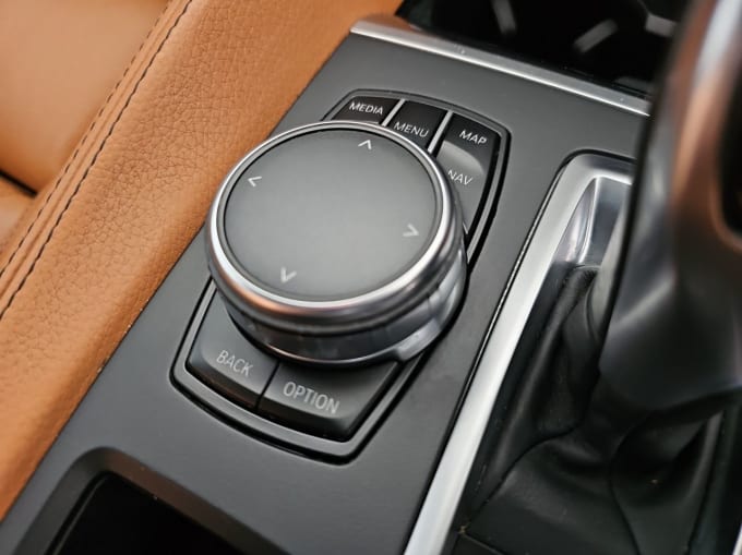 2025 BMW X6