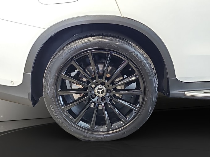2025 Mercedes-benz Glc