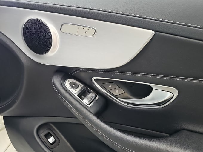 2025 Mercedes-benz C-class