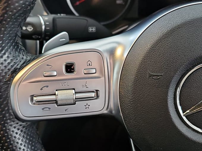 2025 Mercedes-benz C-class