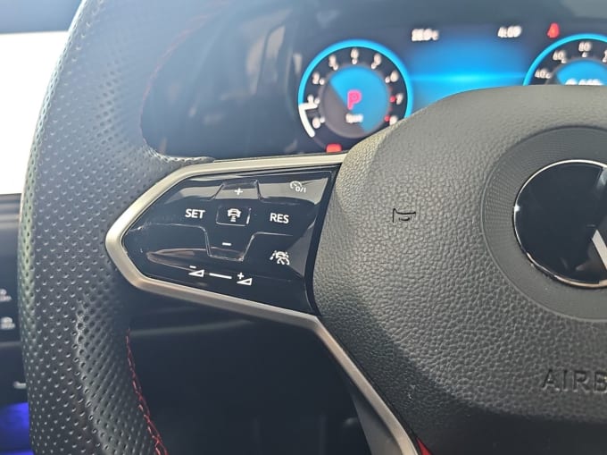 2025 Volkswagen Golf