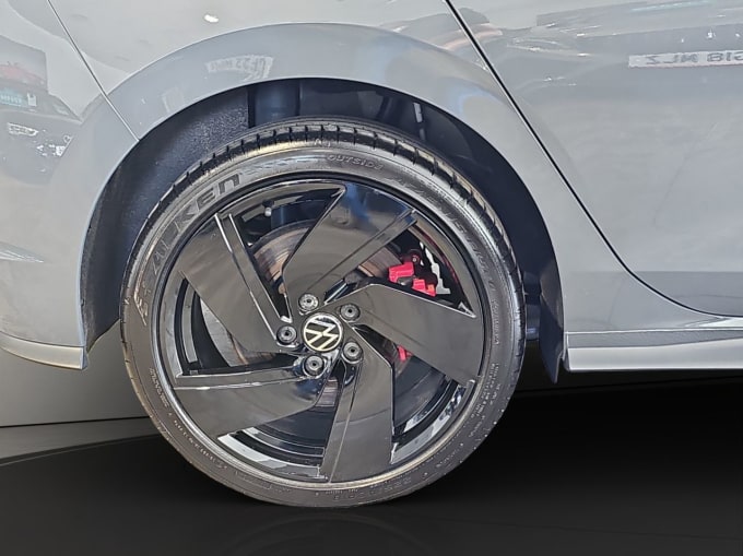 2025 Volkswagen Golf