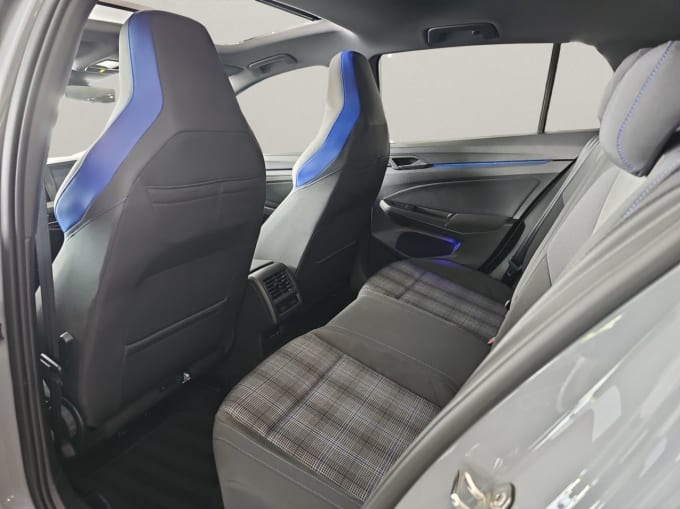2025 Volkswagen Golf