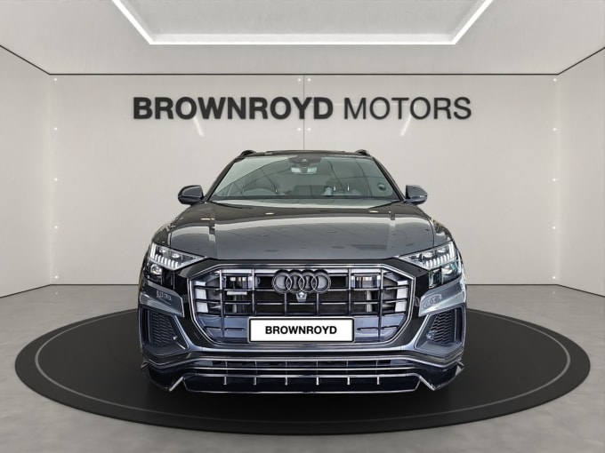 2025 Audi Q8