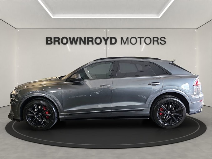 2025 Audi Q8