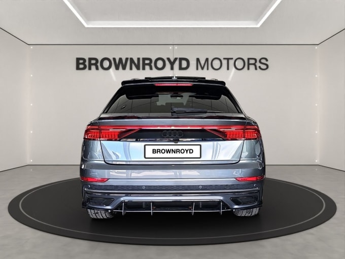2025 Audi Q8