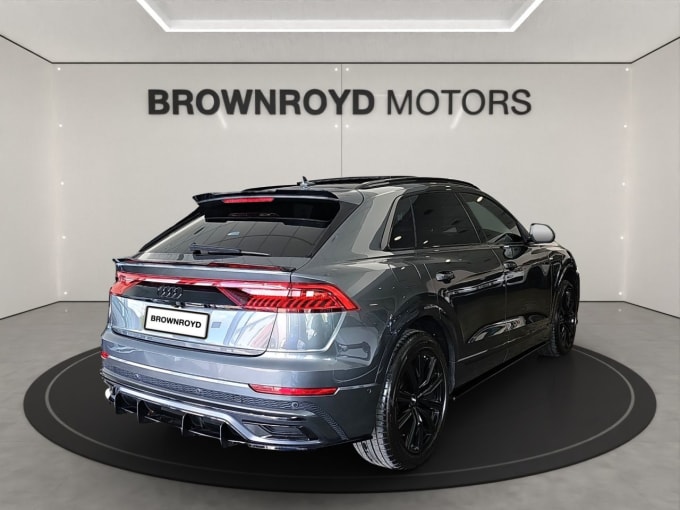 2025 Audi Q8