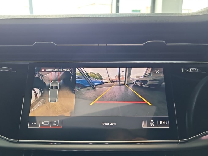 2025 Audi Q8