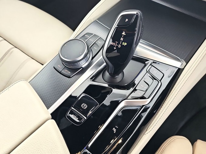 2025 BMW 5 Series