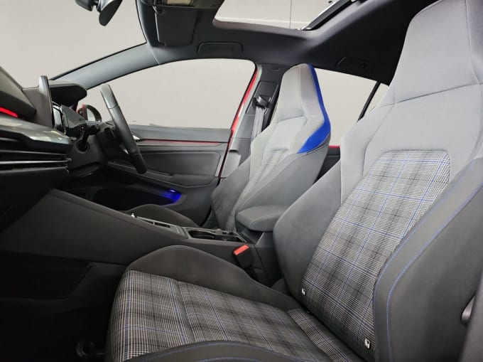 2025 Volkswagen Golf