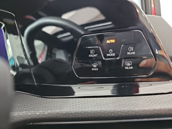 2025 Volkswagen Golf
