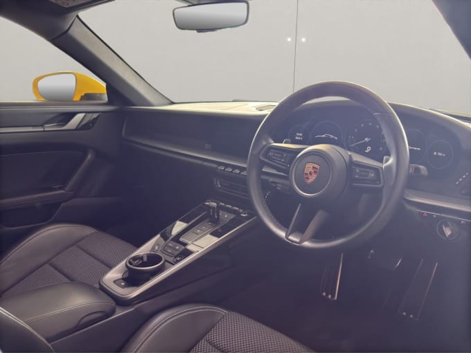 2025 Porsche 911