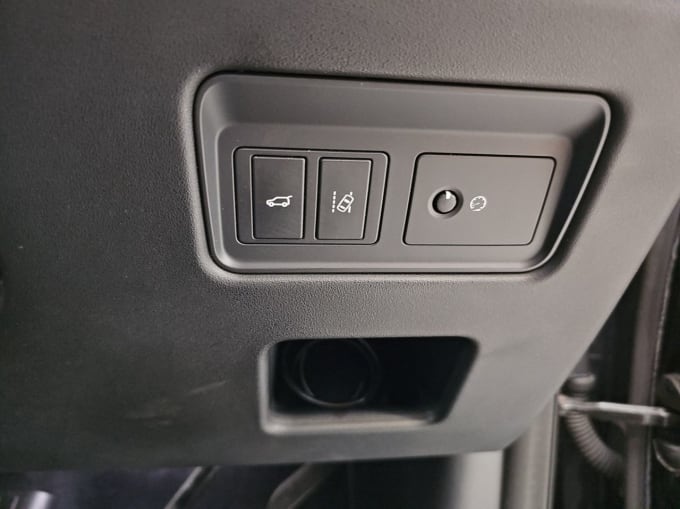 2025 Land Rover Discovery