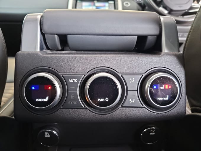 2025 Land Rover Discovery