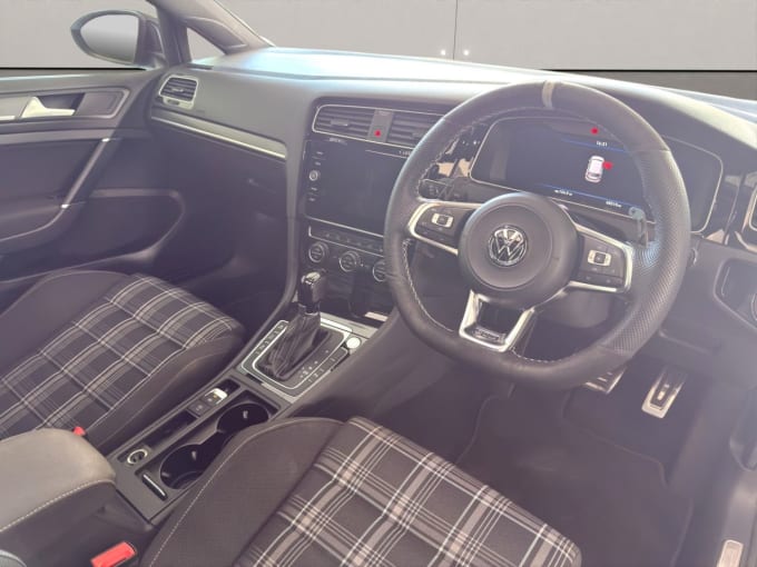2025 Volkswagen Golf