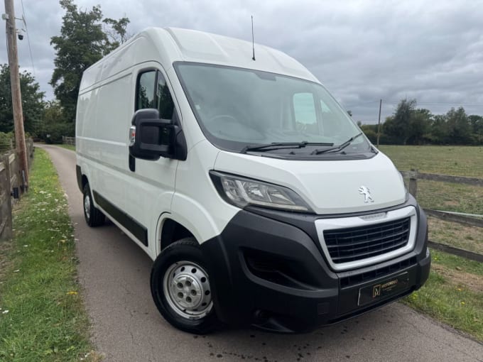 2025 Peugeot Boxer