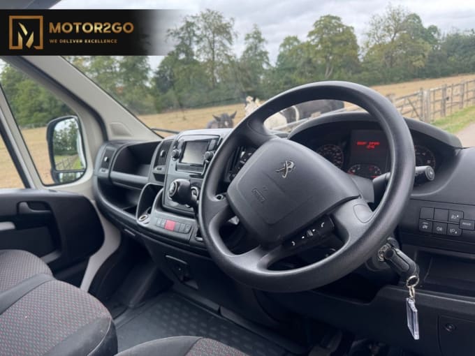 2025 Peugeot Boxer