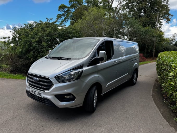 2024 Ford Transit Custom