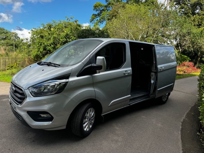 2024 Ford Transit Custom