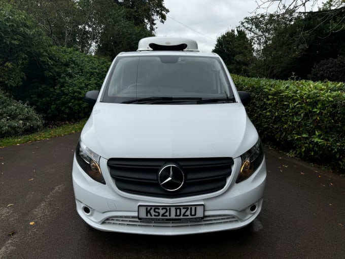 2025 Mercedes-benz Vito