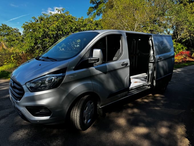 2024 Ford Transit Custom