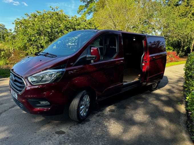 2024 Ford Transit Custom