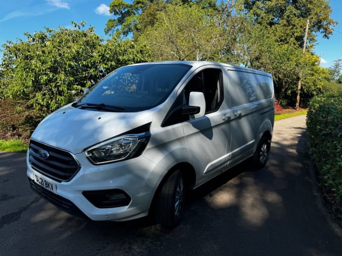 2024 Ford Transit Custom