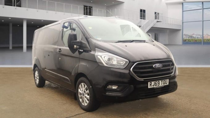 2024 Ford Transit Custom