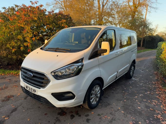 2025 Ford Transit Custom