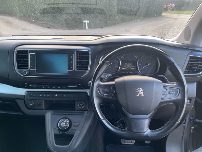 2025 Peugeot Traveller